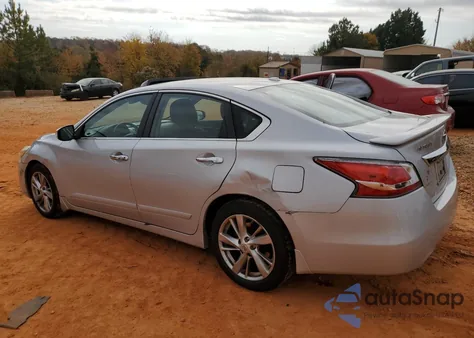 2015 Nissan Altima 2.5 z USA, uszkodzony, nr VIN 1N4AL3AP5FN863516